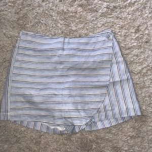Blue and white stripped shorts!